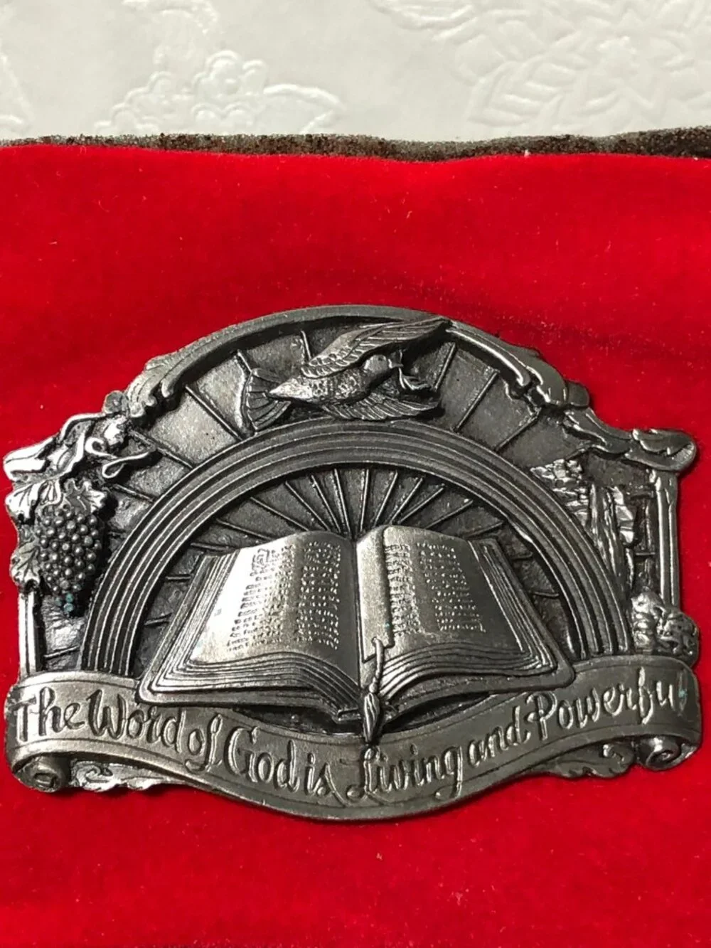 Vintage Belt Buckle Siskiyou Open Bible 